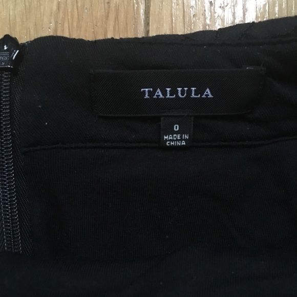 Aritiza Talula Berklee black lace skort - Picture 3 of 4